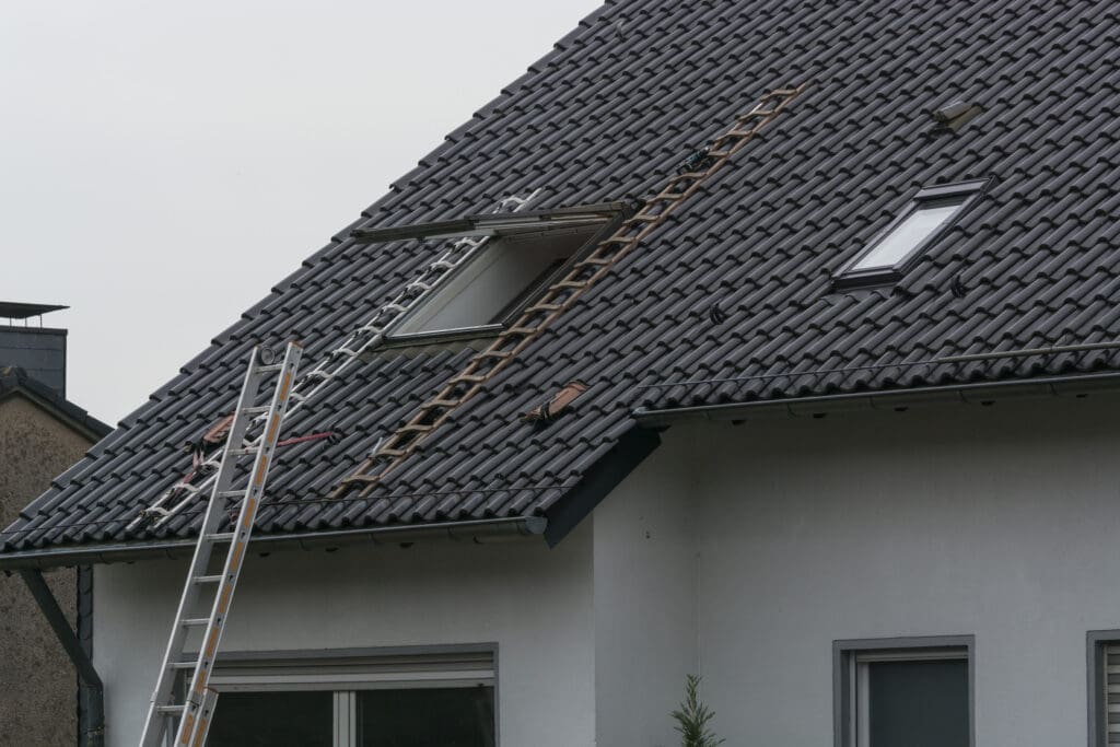 Roofing contractor builds roof windows