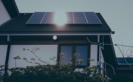 5 Things To Know About Re-Roofing A House With Solar Panels