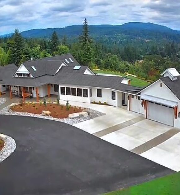 A large estate with a new roof to help illustrate custom roofing